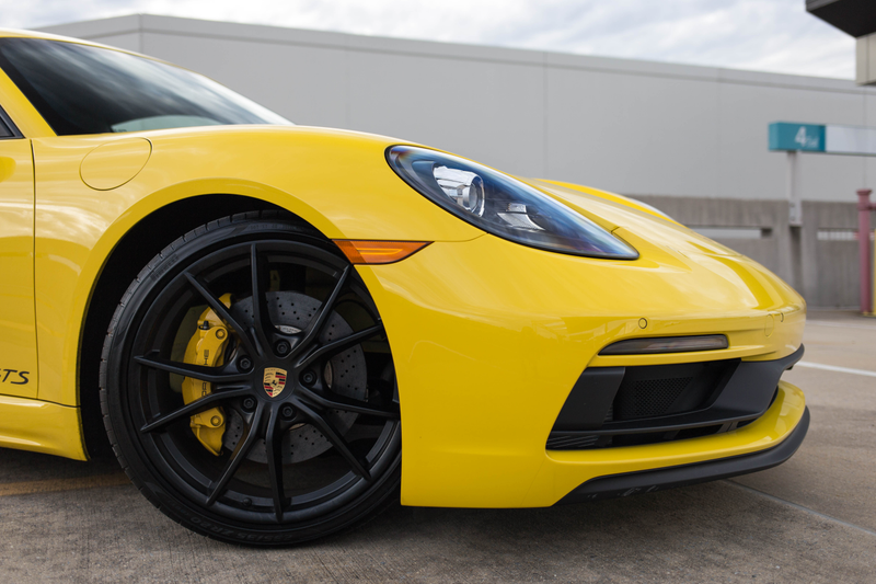 Illustration for article titled The 2018 Porsche 718 Cayman GTS Drives Like the Superior Porsche